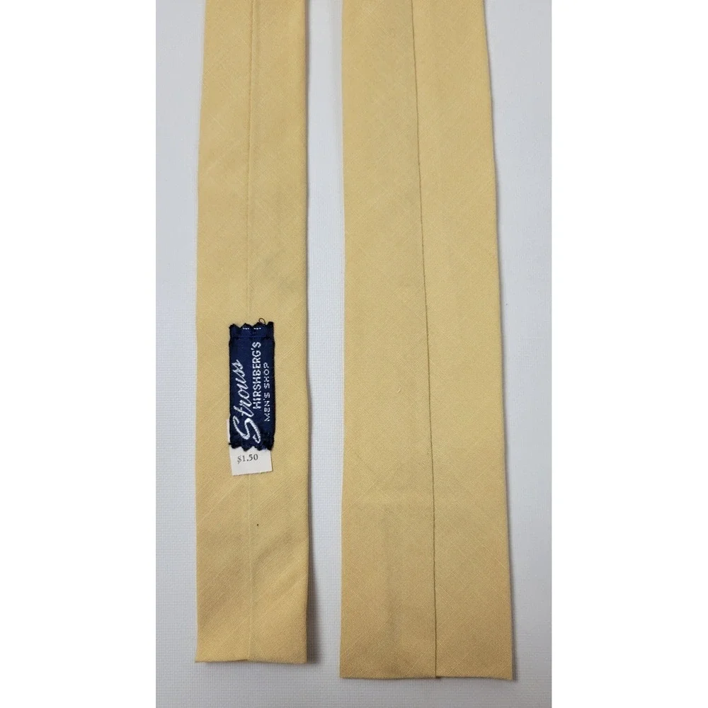 Vintage Beau Brummell Yellow Acetate Tie Embroidered Knight Square End 2.5 inch